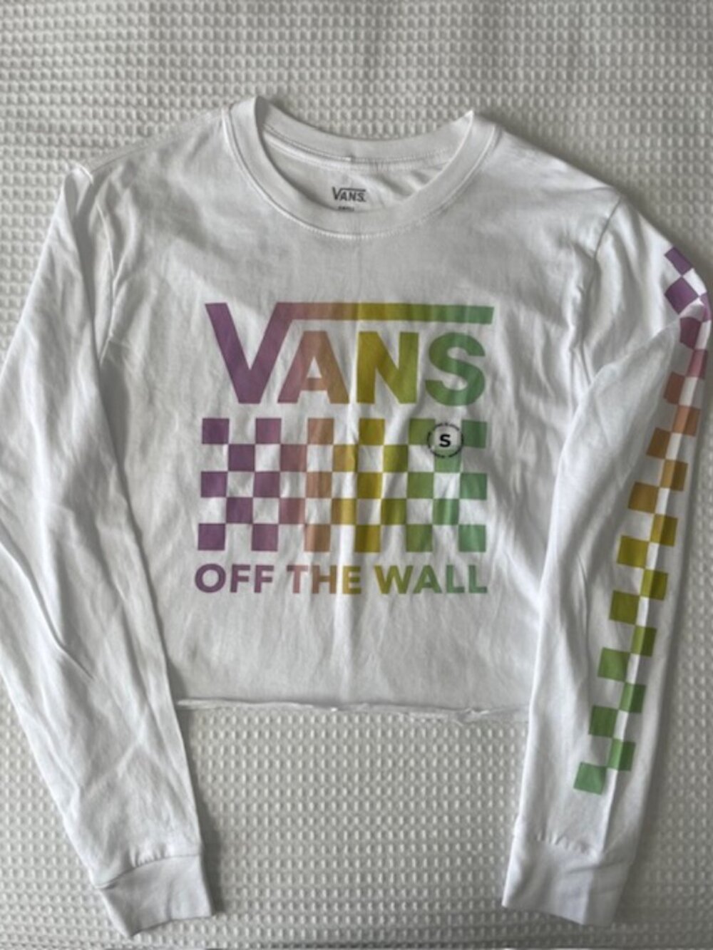 VANS Lock Box White Long Sleeve Cropped T-shirt - Size S - NWT
